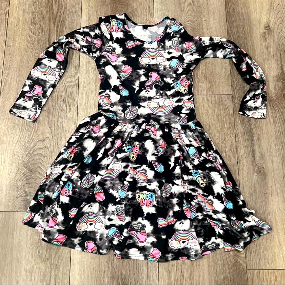 Pixielane 9/10 dress with fun pictures